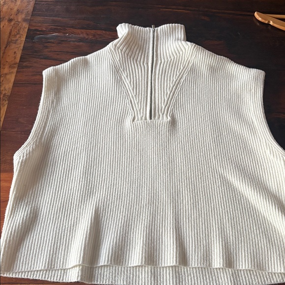 Sleeveless knit sweater vest with zipper size XL. - Picture 5 of 8